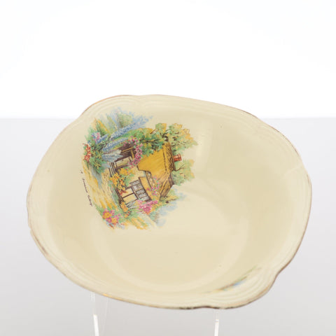 J. Fryer and Son (England) "A Somerset Cottage" serving bowl Servingware Coco Retrotique