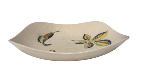 Shorter and Son, Staffordshire (England) Woodland pottery bowl with hand painted leaf pattern
