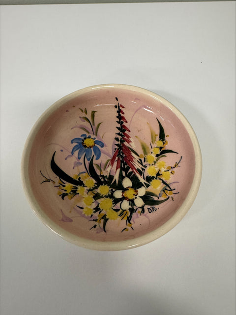 Guy Boyd (Australia) hand-painted wildflower wall plate or pin dish 11 cm