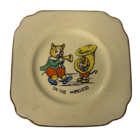 Vintage Empire Ware (England) Shelton Ivory "On the Wireless" trinket dish
