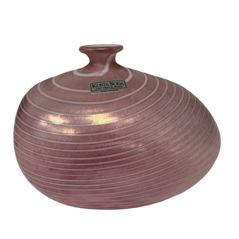 Kosta Boda (Sweden) 'Aprhodite' Bertil Vallien pink iridescent design vase #48532