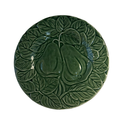 Bordallo Pinheiro (Portugal) green majolica cabbage leaf plate with pears diameter 20 cm