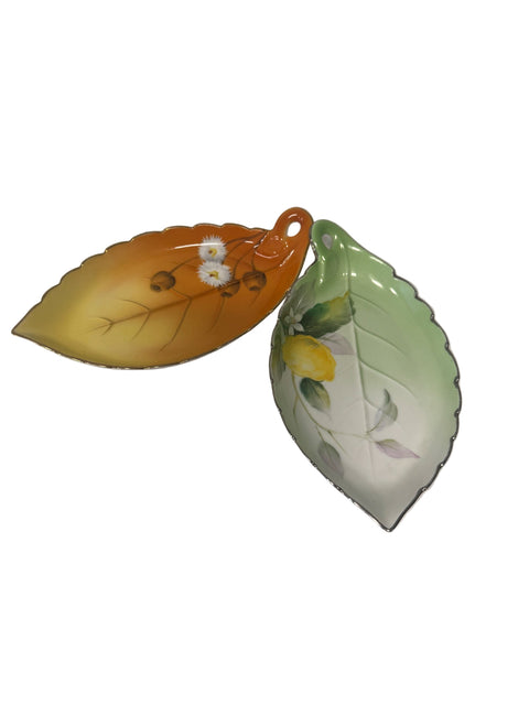 Noritake (Japan) Vintage leaf shape daisies and gumnuts dish 20 cm length
