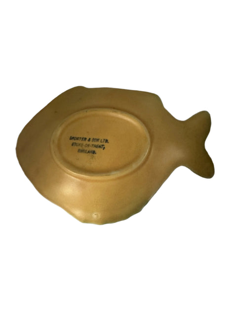 Shorter and Son (England) fish shaped gravy boat and under plate