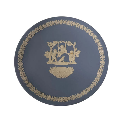 Wedgwood (England) 1982 Mother's Day Plate