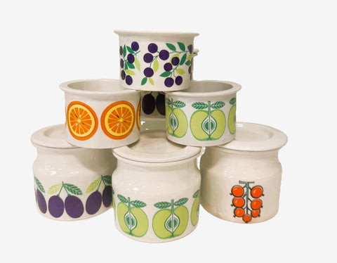 Arabia (Finland) "Pomona" blueberry jam pot designed by Raija Uosikkinen