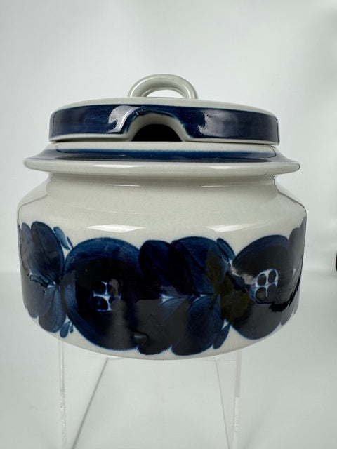 Arabia (Finland) Anemone Stoneware Casserole Soup Tureen Serving Bowl with Lid Ulla Procope