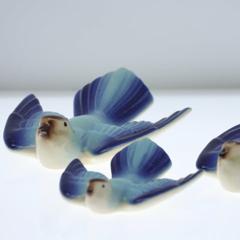 Ceramic birds, 3 blue swallows wall decor Decor Coco Retrotique