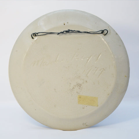 Martin Boyd, medium plate - Lady carrying basket Plate Coco Retrotique