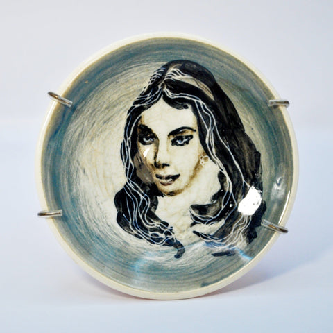 Martin Boyd, small plate - Dark haired lady Plate Coco Retrotique