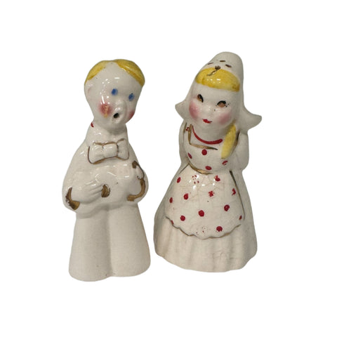 Vintage dutch boy and girl salt and pepper shakers