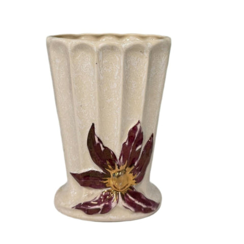 Vintage Diana (Australia) style pottery vase V116