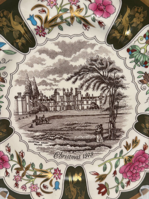 Masons (England) 1979 Christmas plate "Hampton Court Palace"