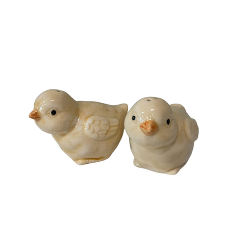 Vintage baby chicken salt and pepper shakers