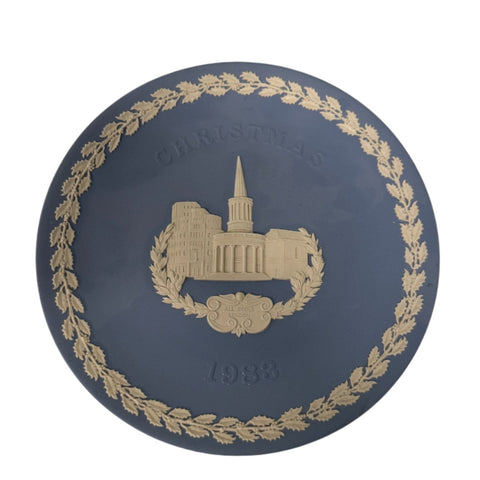Wedgwood (England) 1983 Christmas Plate