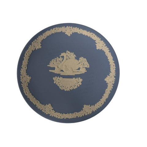 Wedgwood (England) 1985 Mother's Day Plate