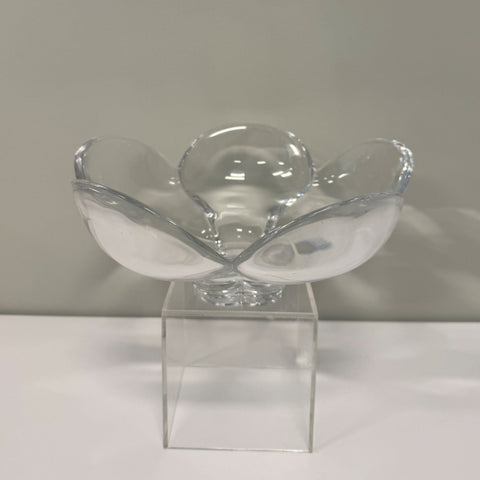 Orrefors (Sweden) Pomona large petal shaped footed glass bowl