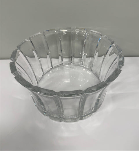 Orrefors (Sweden) "Stemhammar" 1976 crystal bowl designed by Gunnar Cyren