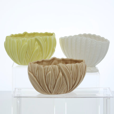 Sylvac, white shell vase Ceramics, pottery and porcelain Coco Retrotique